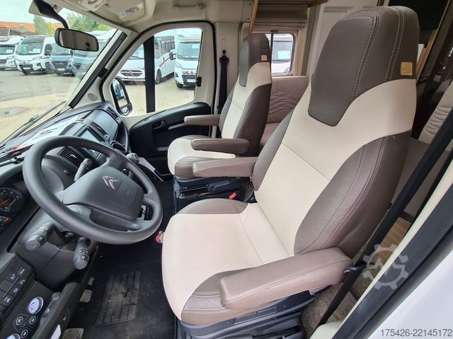 Halvintegreret autocamper BÜRSTNER Delfin T 660 *Luftfahrwerk*Solar*SAT+TV*