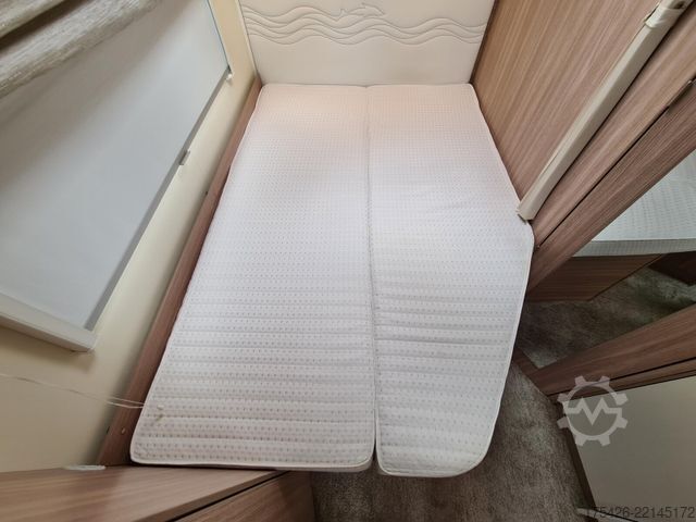 Halvintegreret autocamper BÜRSTNER Delfin T 660 *Luftfahrwerk*Solar*SAT+TV*