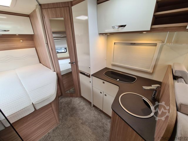 Halvintegreret autocamper BÜRSTNER Delfin T 660 *Luftfahrwerk*Solar*SAT+TV*
