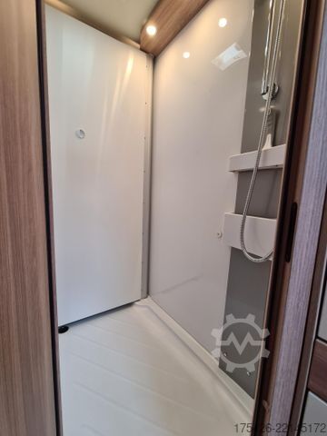 Halvintegreret autocamper BÜRSTNER Delfin T 660 *Luftfahrwerk*Solar*SAT+TV*