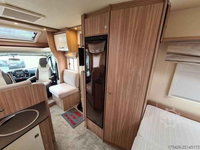 Halvintegreret autocamper BÜRSTNER Delfin T 660 *Luftfahrwerk*Solar*SAT+TV*