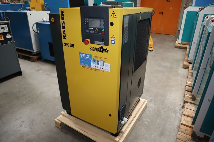 Compresor cu șurub 15 kW 8 bar KAESER SK 25