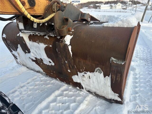 Carregadeira CAT 930G w/ bucket, pallet forks and scale. See hours!