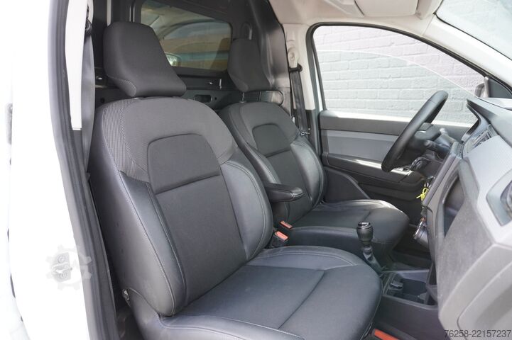 Panel van Renault Express 1.5 dCi EURO 6 - Airco - Cruise - €12.4...
