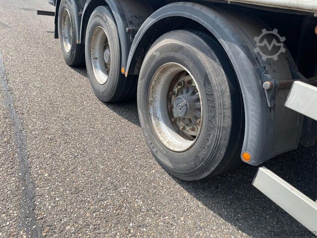 Refrigerated/freezer transport Montracon Fridge Carrier Vector 1950 MT / SAF Axles