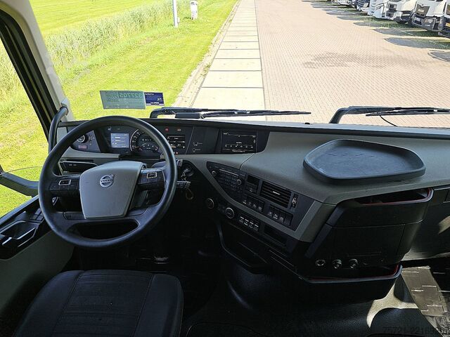 Standard-SZM VOLVO FH 460 4x2 2x Tank