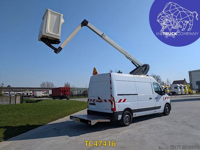 Plataforma elevatória Renault Master