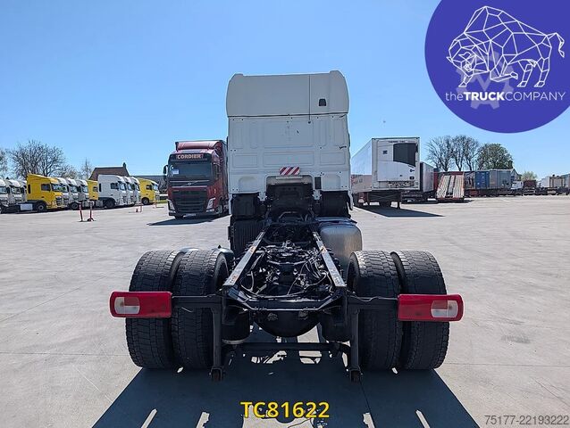 Chassis met cabine DAF XF 450