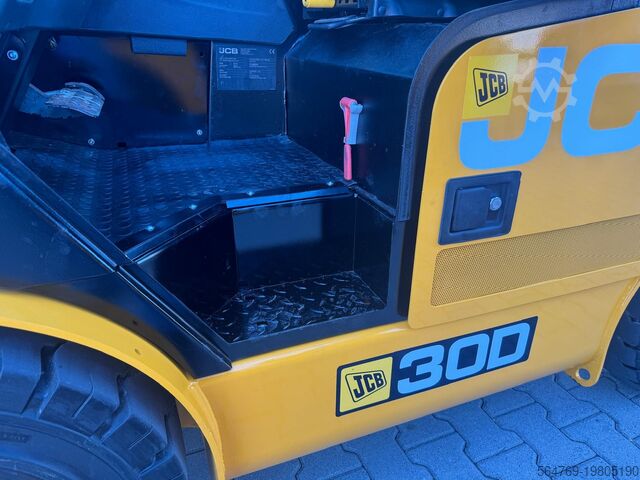 Manipulador telescópico JCB TLT30D /2018/6062 hours/New price