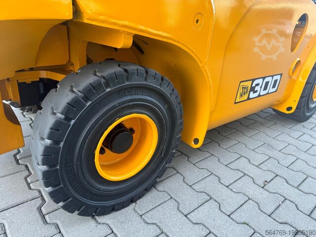 Manipulador telescópico JCB TLT30D /2018/6062 hours/New price