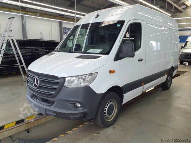 Furgoneta Mercedes-Benz Sprinter 317 CDI,L2H2,Automatik,Kamera,Navi