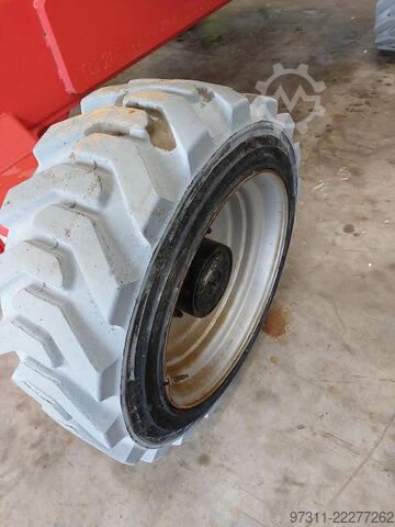 Gelenkteleskoparbeitsbühne JLG M600JP