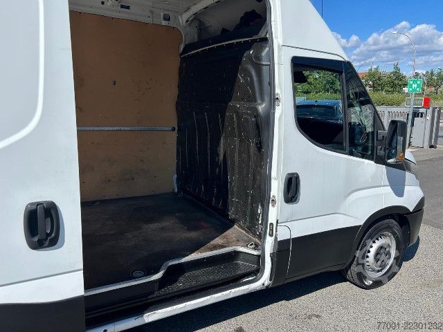 Panelová dodávka IVECO 35S13A8 V / Hi-Matic / Klima
