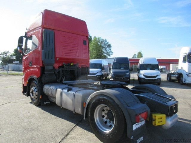 Standardní tahač IVECO AS440S48T/P / Retarder / Silo-Kompressor