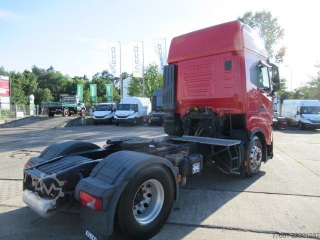 Standardní tahač IVECO AS440S48T/P / Retarder / Silo-Kompressor