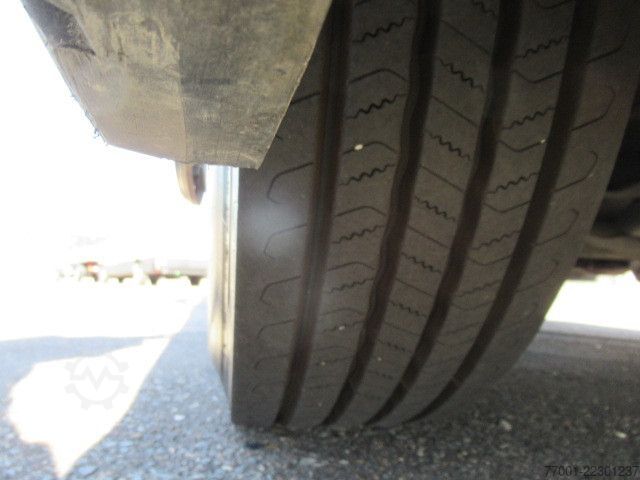 Standardní tahač IVECO AS440S48T/P / Retarder / Silo-Kompressor