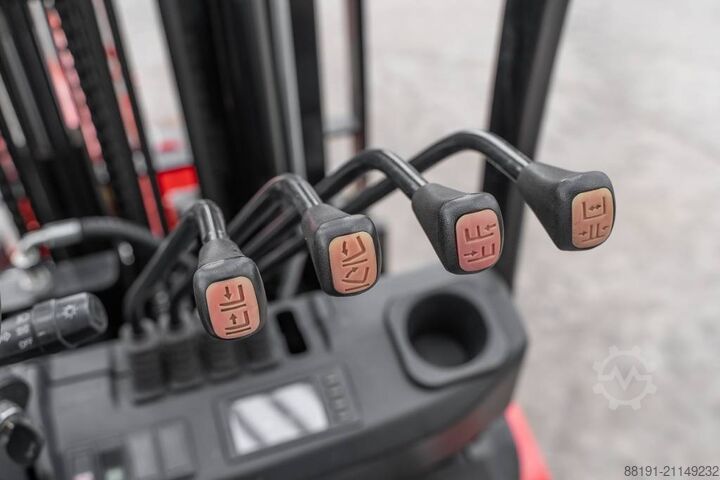 Gaffeltruck Manitou MI 25 D