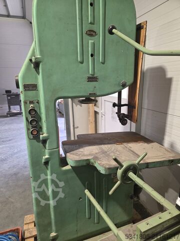 Szalagfűrész  Stolárska pásova píla