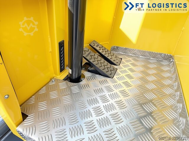 Wózek widłowy czterokierunkowy Combilift C4000ET TRIPLEX 6350 WIDE FORK POSITIONE