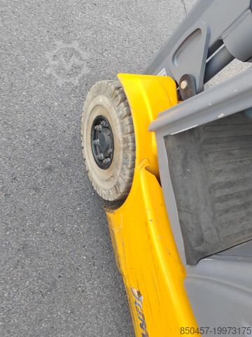 Electric - 3 wheels Jungheinrich EFG216k