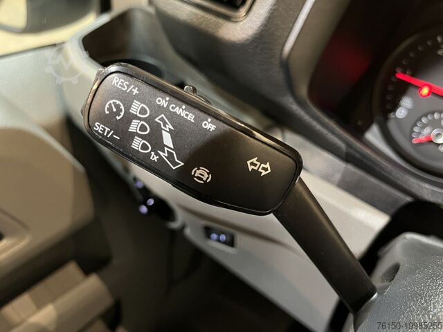 Bestelbus Volkswagen Crafter 35 2.0 TDI L3H3 140 PK Automaat / Euro ...