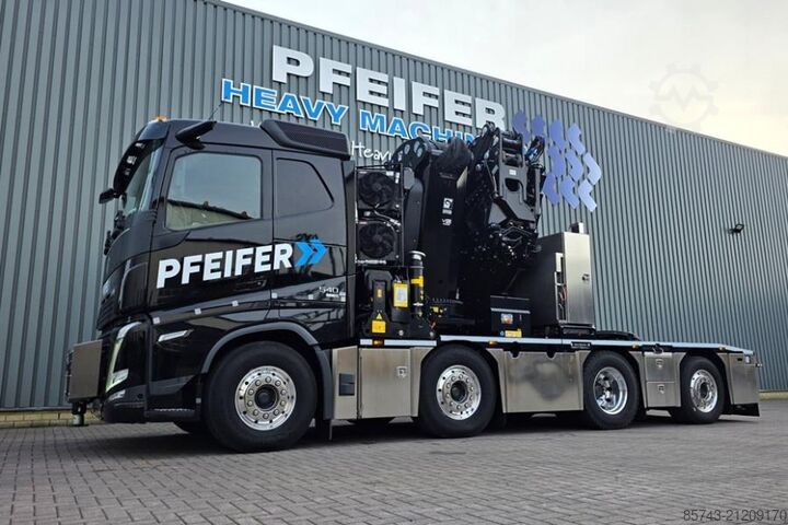 Alle terrein kraan Volvo FH540 8X2 WITH HIAB 140TM CRANE Dutch Registration