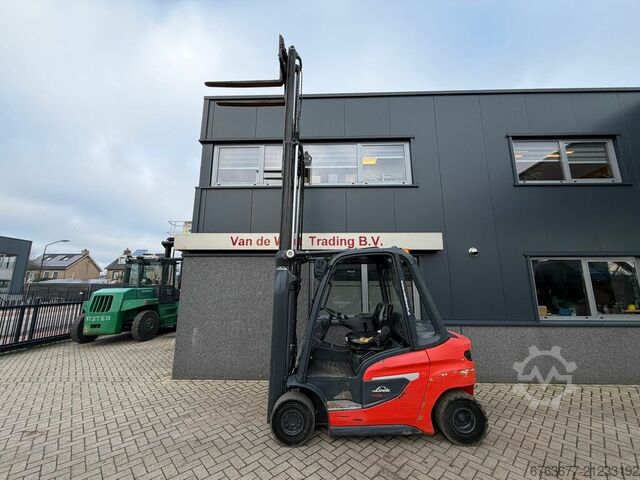 Linde H25D-01 Triplex 470 Freelift / Sideshift Deutz Diesel 2020 LINDE H25D-01 Triplo 470 Freelift / Sideshift Deutz Diesel 2020