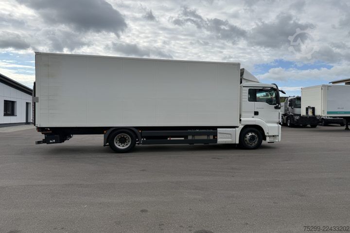 Box truck MAN TGS 18.400 4x2 Koffer / HB / Swiss-Vehicle
