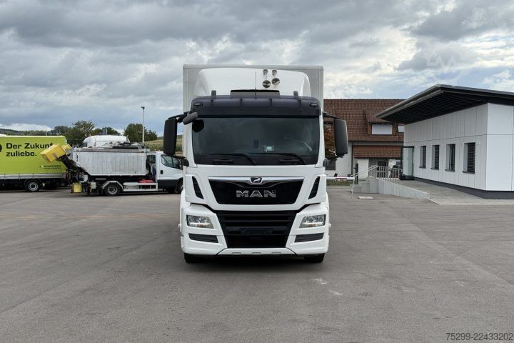 Box truck MAN TGS 18.400 4x2 Koffer / HB / Swiss-Vehicle