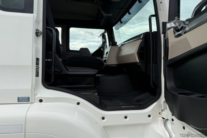 Box truck MAN TGS 18.400 4x2 Koffer / HB / Swiss-Vehicle