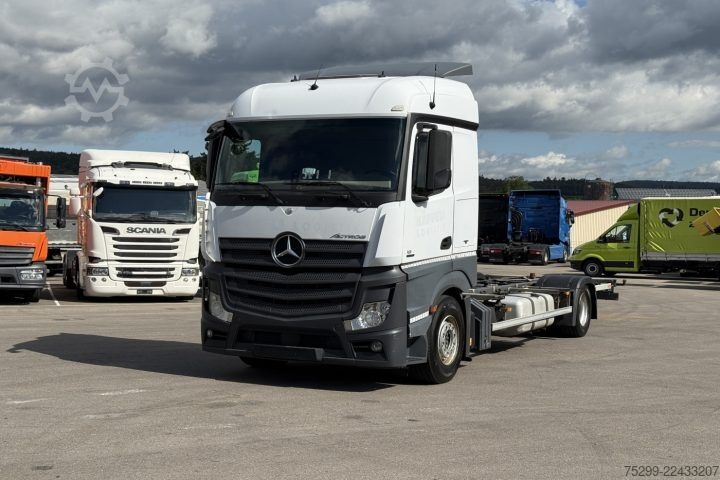 Swap body truck Mercedes-Benz Actros 1842 BDF / Swiss-Vehicle