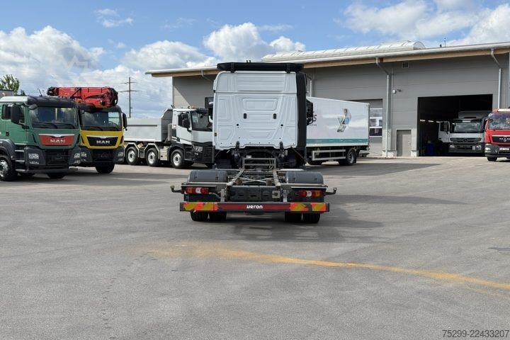 Swap body truck Mercedes-Benz Actros 1842 BDF / Swiss-Vehicle