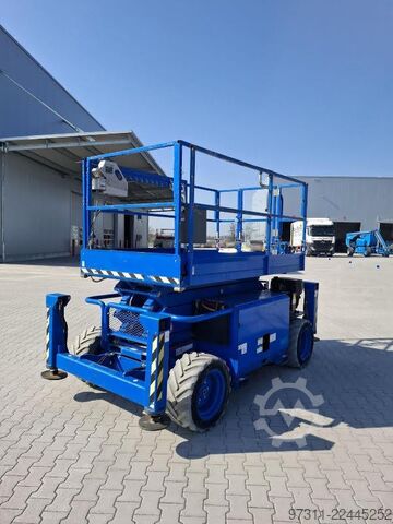 Ascensore a forbice SkyJack SJ6832 RTE