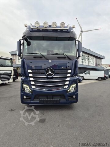 Standardni traktor Mercedes-Benz Actros 1851 with Retarder