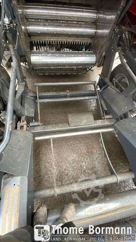 Agricultural machine Kuhn VBP 2160