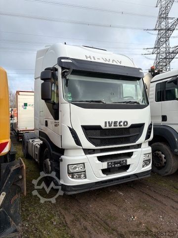 Standard tractor unit IVECO Stralis Hi Way