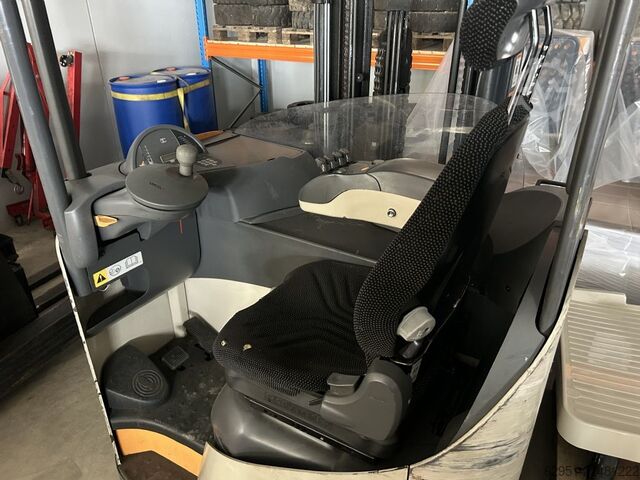 Chariot à mât rétractable Crown ESR5260 1.6 TT6690