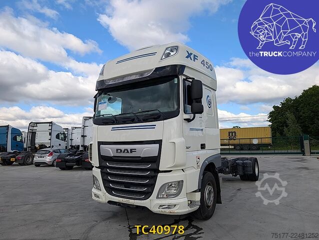 Šasija sa taksijem DAF XF 450