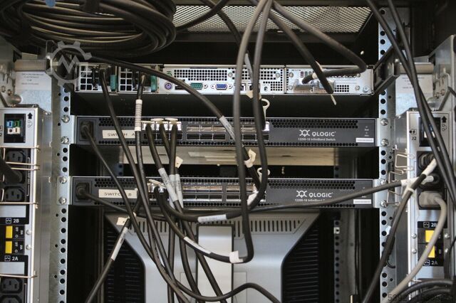 Scale-Out-Server EMC² Isilon X400 - 32 TB Scale -out-NAS inkl. IQ Backup Accelerator