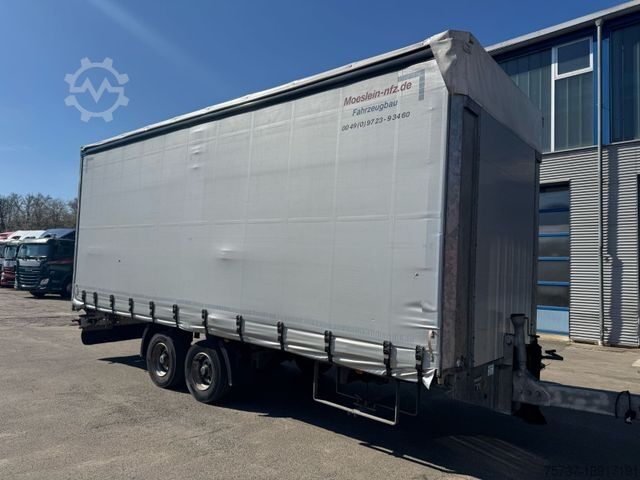 Schuifzeil bestelwagen MERCEDES-BENZ 824 L + Anhänger