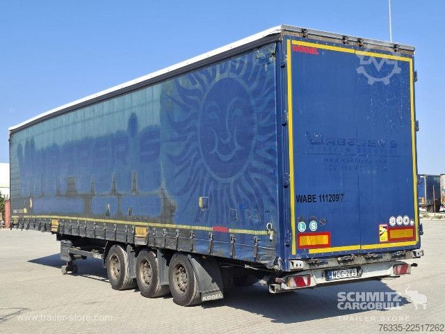 Nyitott ponyvás félpótkocsi Kögel Curtainsider Mega