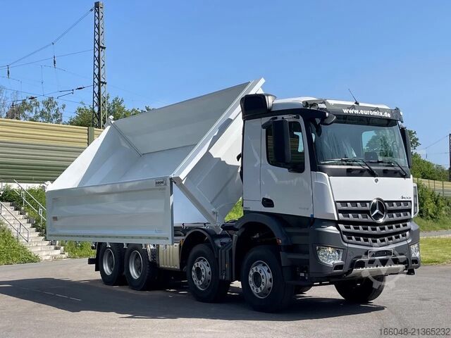 Ανατρεπόμενο φορτηγό Mercedes-Benz Arocs 4145 Mercedes-Benz 4145 8X4 Euromix EMT 3...