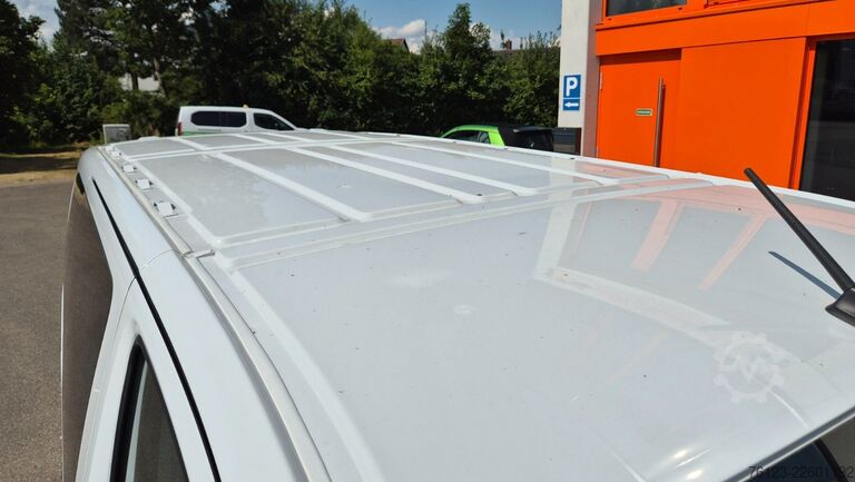 Minibus Citroën SpaceTourer Opel Zafira Plus M 9 Sitzer