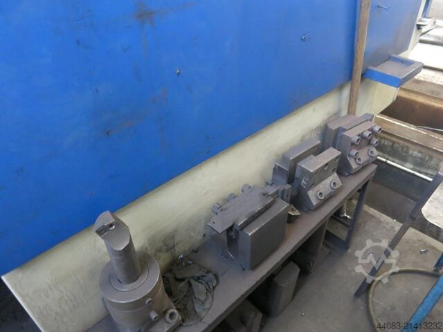 Dikey taret torna tezgahı - tek sütun DÖRRIES VCE 100