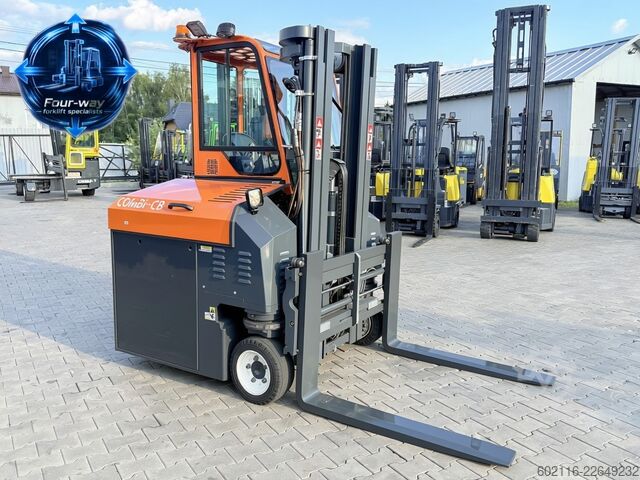 Stivuitor cu patru direcții Combilift CBE2500 TRIPLEX 4900 POSITIONER CABIN