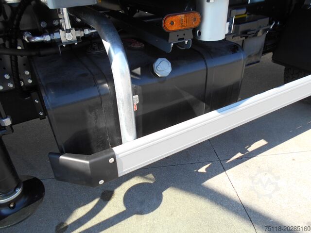 Volquete Isuzu M30 - GRU PALFINGER PK5001 + RIBALTABILE