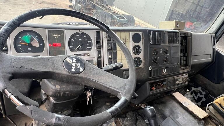 Kipper MAN 33.343 (BIG AXLE / 13 T AXLES / GRAND PONT / LA...