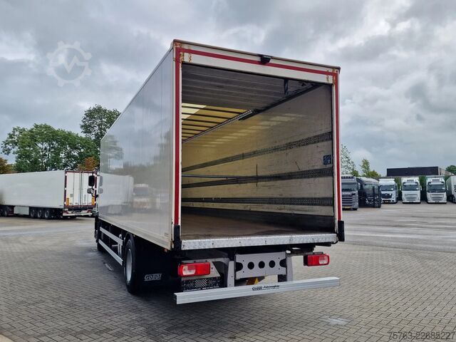 Resväska DAF CF 300 4x2 - Box - Low KM - Full air - Euro 6 -...