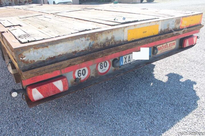 Dieplader oplegger voor het vervoer van bouwmachines moeslin semirimorchio carrellone rampe usato
