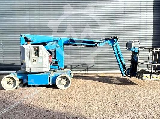 Piattaforma di sollevamento Genie Z-34/22N